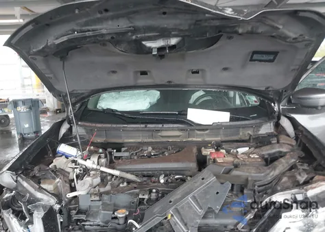 2019 Nissan Rogue Sv z USA, uszkodzony, nr VIN 5N1AT2MT7KC784380